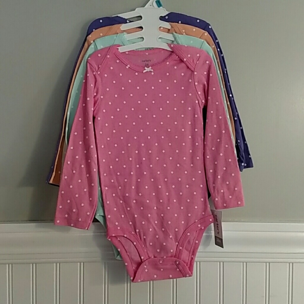 Carter's 🌼 4 long sleeve girls onesie